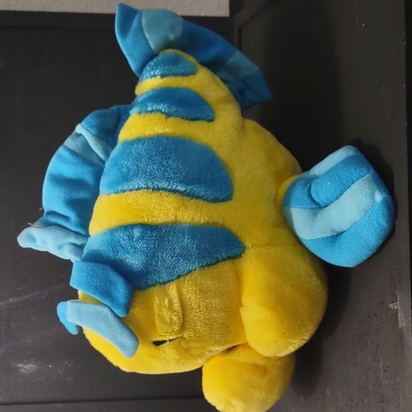 DISNEY VINTAGE LITTLE MERMAID FLOUNDER PLUSH YELLOW FISH DISNEYLAND DISNEY WORLD - Picture 4 of 10